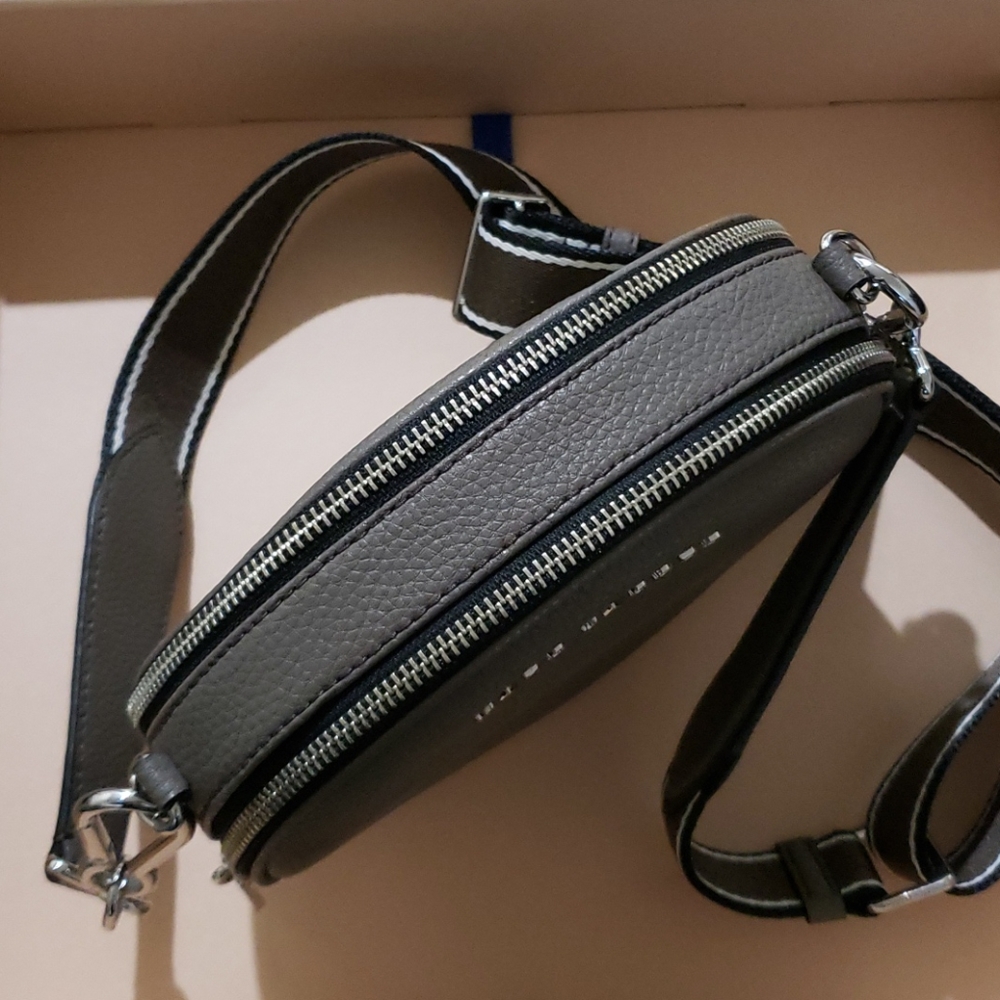Marc Jacobs Crossbody Bag - Picture 2 of 14